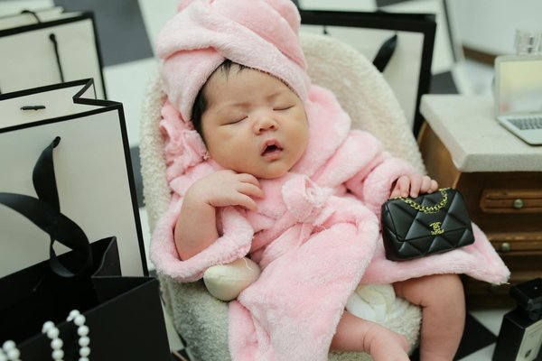 Quels sont les secrets pour réussir un smoky eye coloré pour une soirée estivale ?